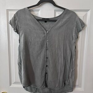 Velvet Heart Gray Button-Up Women's Top